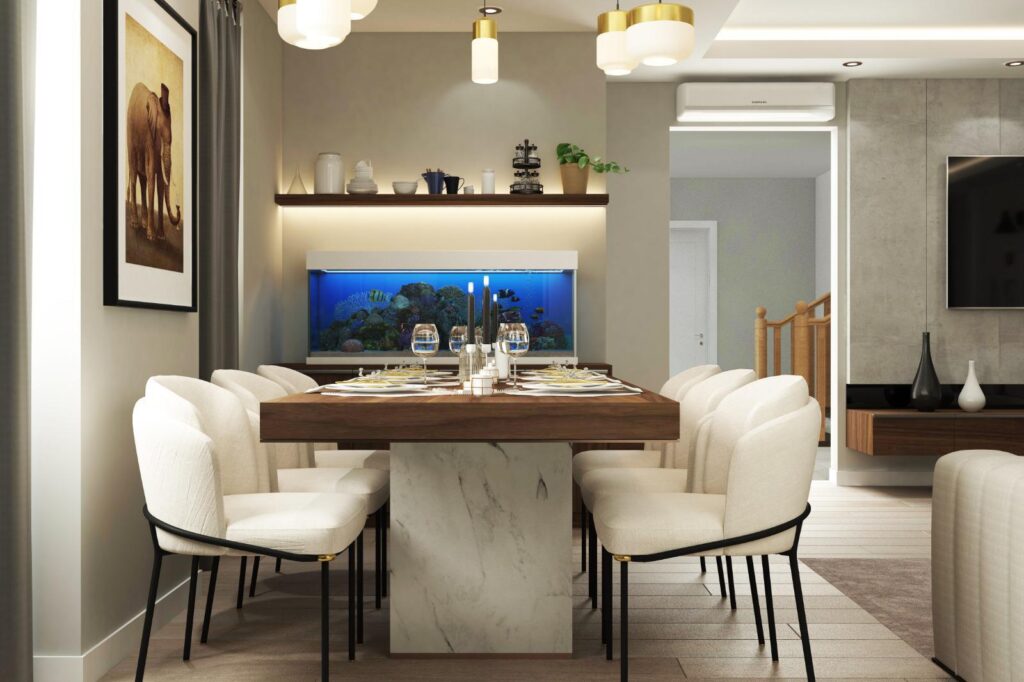 Akvaryum detaylı, modern yemek masası, avizeler ve krem rengi sandalyelerle tasarlanmış yemek odası renderı.