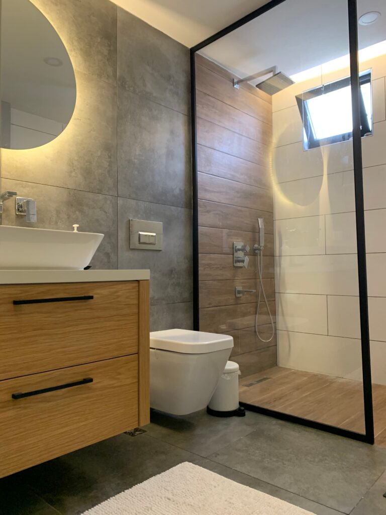 Modern Villa İç Mimarlık Projesi dusakabin detay gercek fotograf